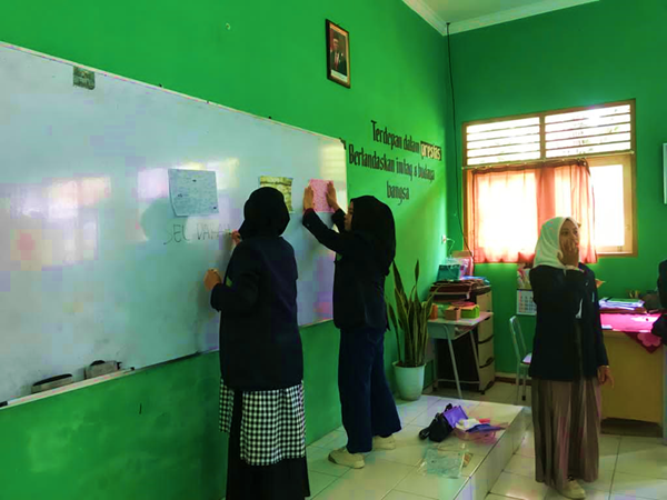Pembelajaran Bioteknologi Pada Siswa Sekolah Dasar Negeri Ledoknongko